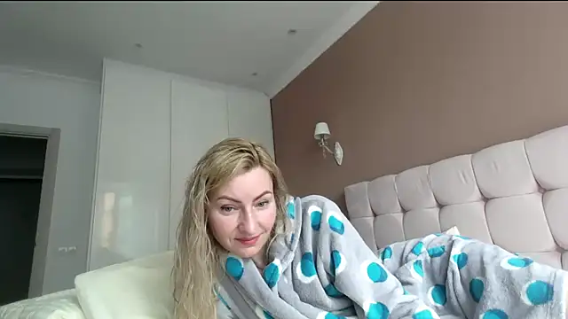 Онлайн чат Yourrealgirl