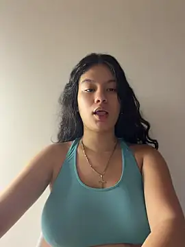 Miasecret18's Live Chat Room