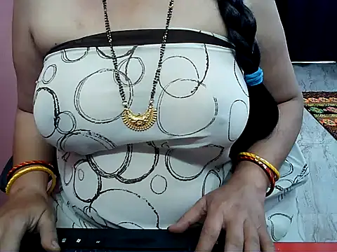 Bilik Sembang Langsung Nagma_housewife