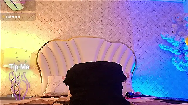 Sala de chat en directo de YazminJenner