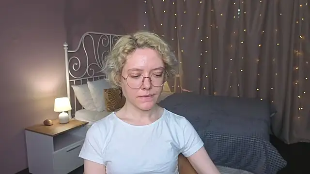 Chat soba uživo modela HottoKori