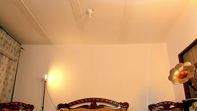 nonbinaryangel 即時聊天室