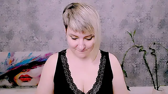 Djullia Live chatroom