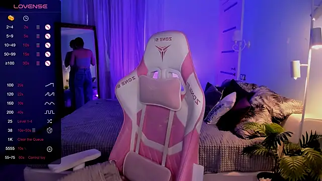 غرفة دردشة LinaBlossom_ المباشرة