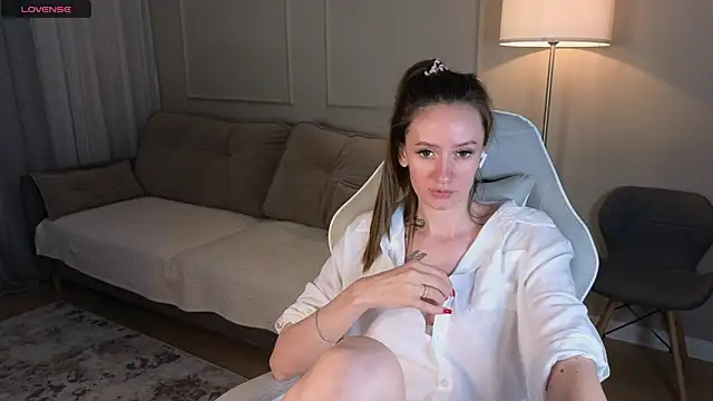 cutienaughtygirl Live chatroom