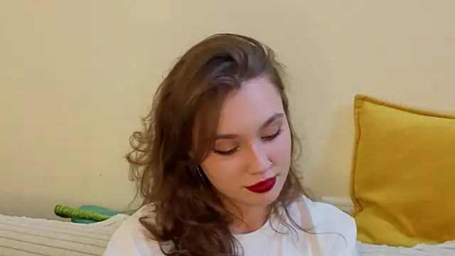 Онлайн чат JolieDerringer