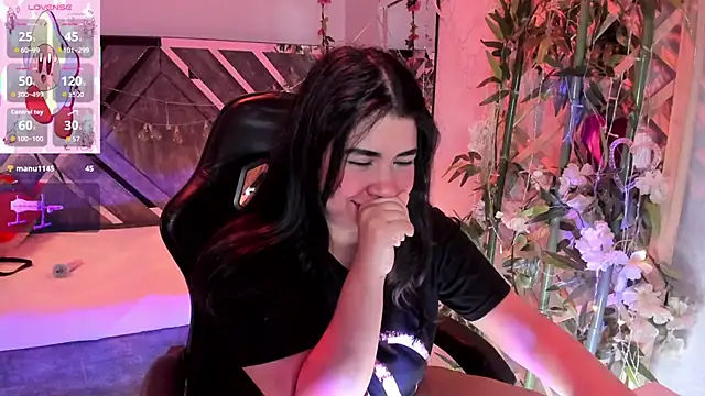 غرفة دردشة DaphneContry المباشرة