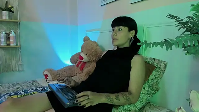 Dakota_Blake's Live Chat Room