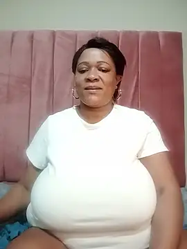 BUSTYQUEEN56_ Live Chatraum