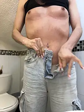 חדר צ'אט בשידור חי של Lottus_fire