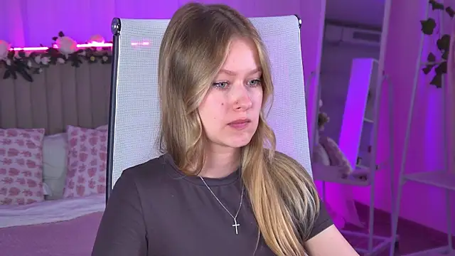 Pokój czatu na żywo – EveMundie