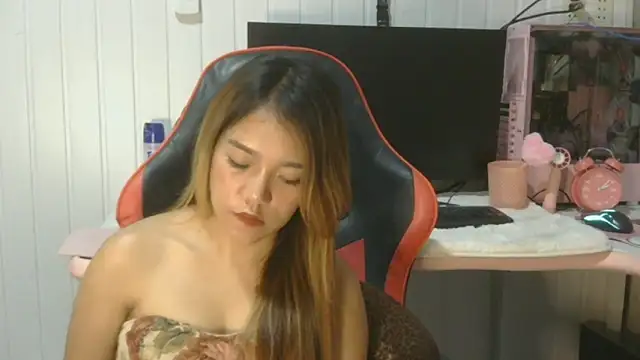 CassaundraWhitehead's Live Chat Room