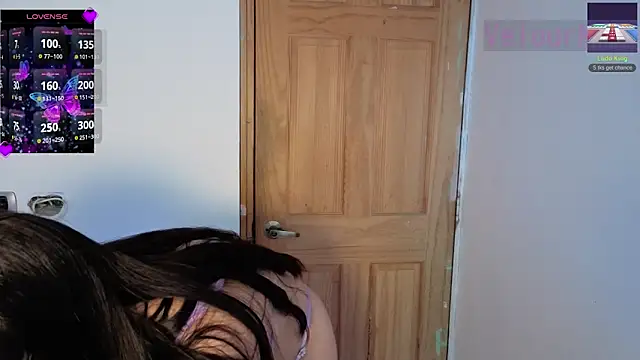 VelourNyx's Live Chat Room