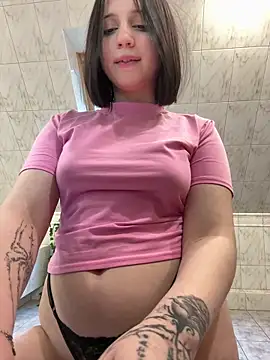 YourLittleDevil Adlı Modelin Canlı Sohbet Odası