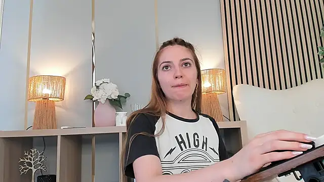 Velvet_Spell – live chatrum