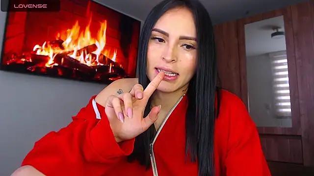 Linda__fiore Adlı Modelin Canlı Sohbet Odası