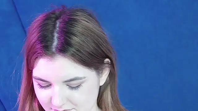 Evelisse Adlı Modelin Canlı Sohbet Odası