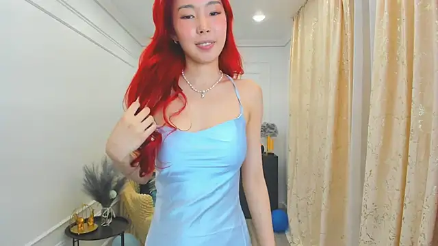 AnnaReyla Adlı Modelin Canlı Sohbet Odası