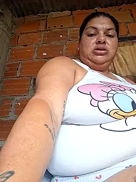 Juli_Powl Live Chatraum