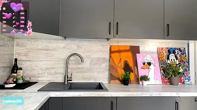 Eniamhaaaaa чат на живо