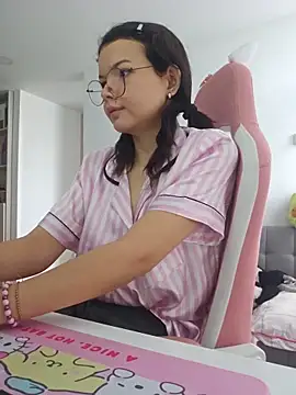 azumiichan's Live Chat Room