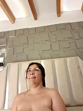belen_green's Live Chat Room
