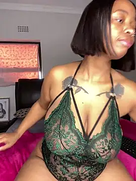غرفة دردشة LoveBustyX المباشرة