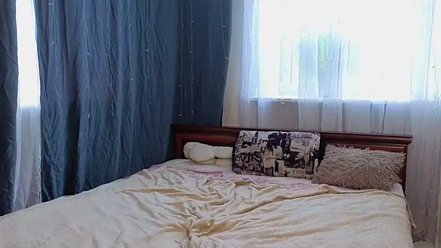 Chat ao vivo de RubieHeiser
