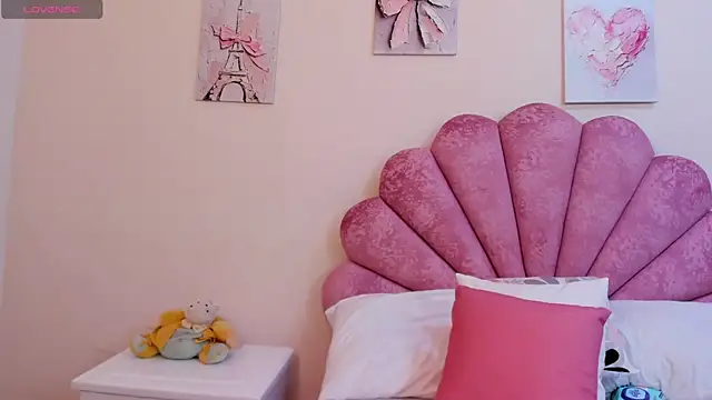 MilaaAdams – live chatrum