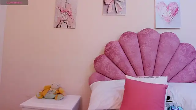MilaaAdams Cameră chat live