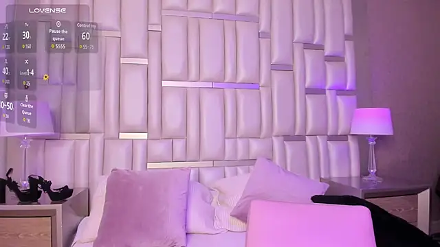 ChloeCartier Adlı Modelin Canlı Sohbet Odası