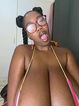 BootyAndButterflies8n Live chat-huone