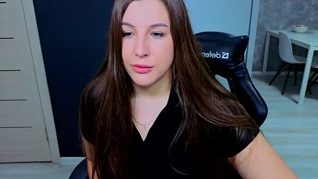 Your_Katy Adlı Modelin Canlı Sohbet Odası