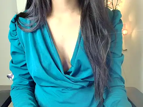 CUTE_princess_143's Live Chat Room