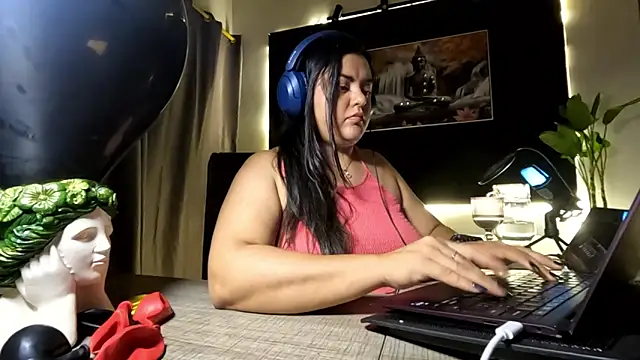 Živá chatovací místnost AzaraOnyx