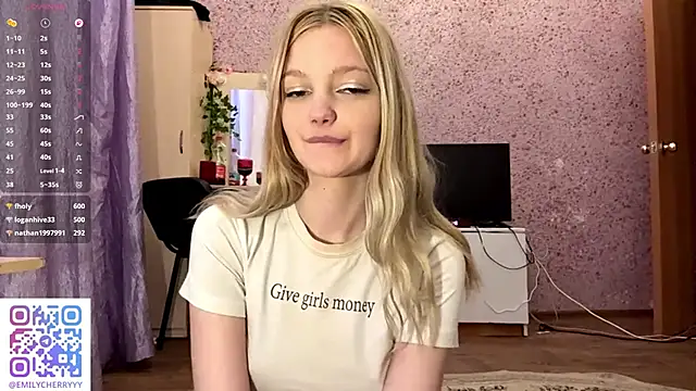 ChanelViivi Adlı Modelin Canlı Sohbet Odası