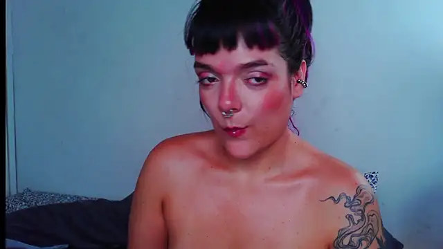 purple_em69 Cameră chat live