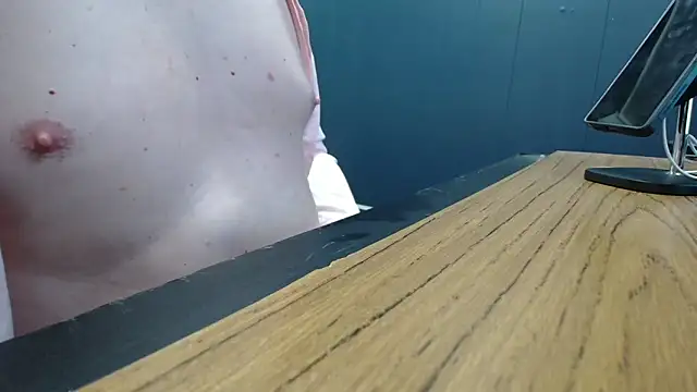 Živá chatovací místnost tilobinder
