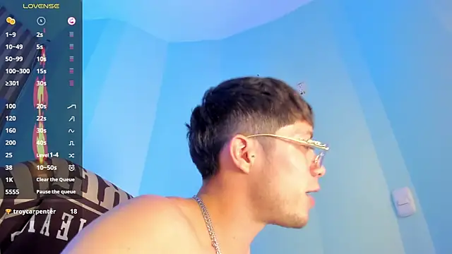 Chat soba uživo modela marcuscollins1_