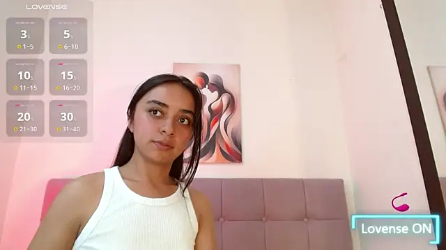 Evangeline_wish Adlı Modelin Canlı Sohbet Odası