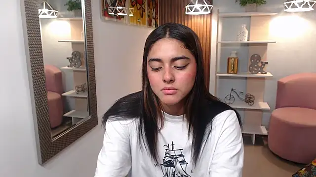 _Lucy_Grey_ Cameră chat live