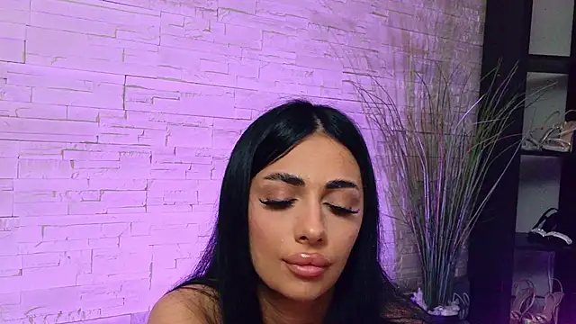 VanessaVosss Adlı Modelin Canlı Sohbet Odası