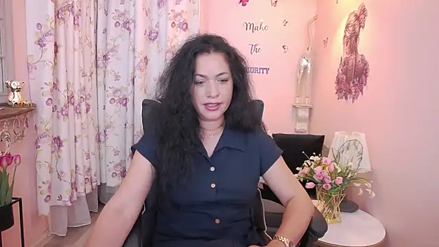 غرفة دردشة MyLovOne المباشرة