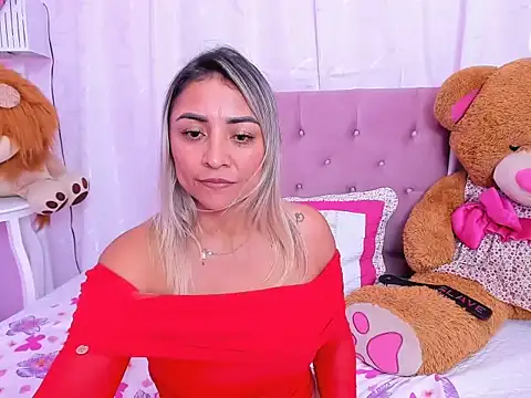 milf_bigass_'s Live Chat Room