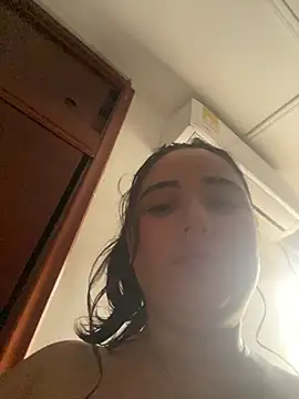 LunaGil1's Live Chat Room