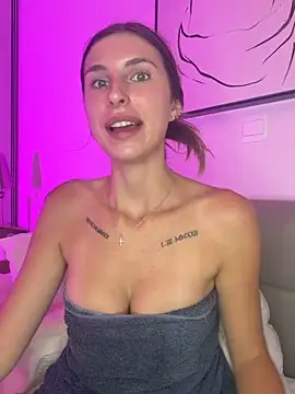 Živá chatovací místnost emma05