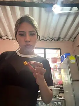 Kimmiebellarie Adlı Modelin Canlı Sohbet Odası