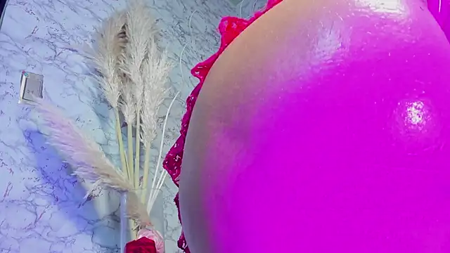 laurengarciaa Adlı Modelin Canlı Sohbet Odası