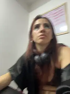 Chat soba uživo modela elodie_rouge