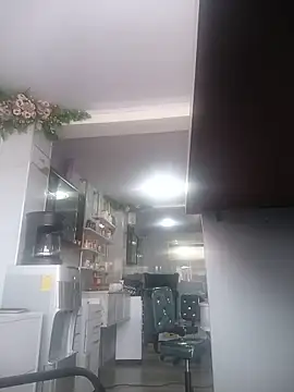 katialatimaecha Adlı Modelin Canlı Sohbet Odası